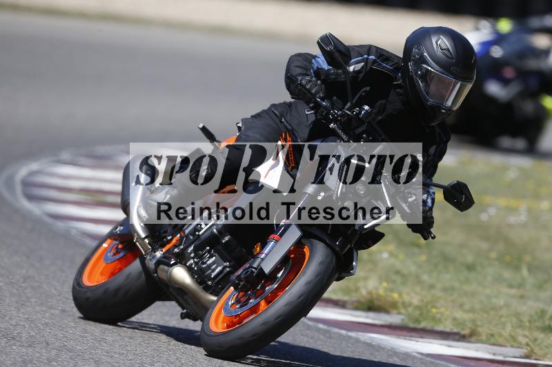 /35 07.08.2026  Discover the Bike ADR/Race 3 rot/unklar